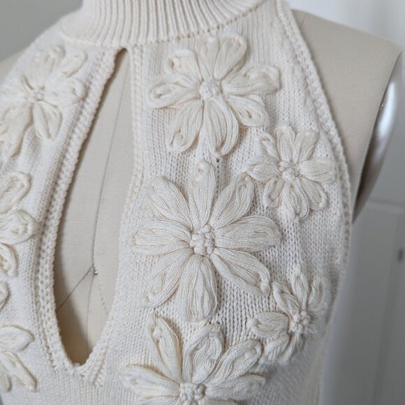 BCBGMAXAZRIA Ivory Fully Fashioned Knit Floral High Neck Tank Size S - Picture 2 of 6